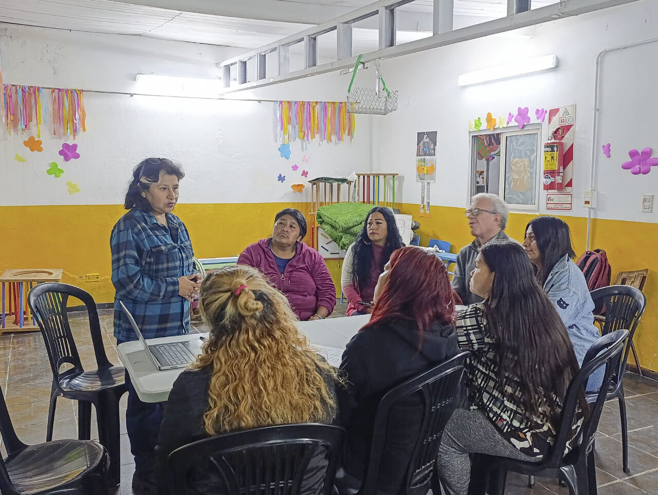 Mujeres de Wawa Wasi tras la capacitación